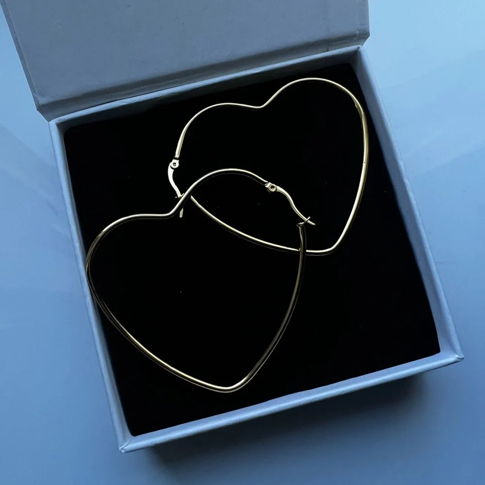 2.5” Gold plated Heart Hoop Earrings
